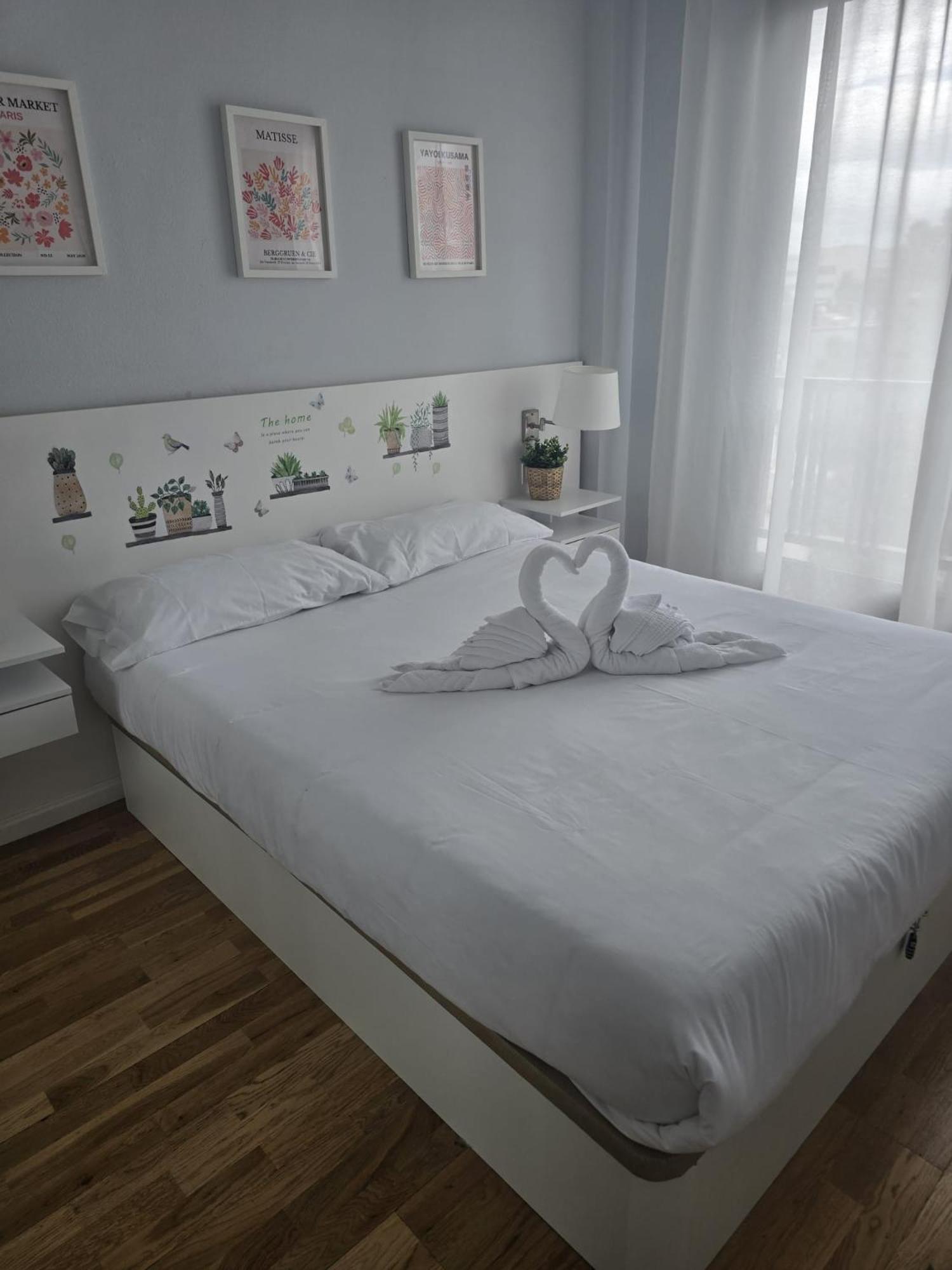 Airport Madrid Plenilunio Suites Green By Bebalmy Esterno foto